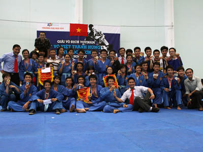 17 bộ huy chương đã được trao cho các VĐV xứng đáng nhất ở các nội dung khác nhau.