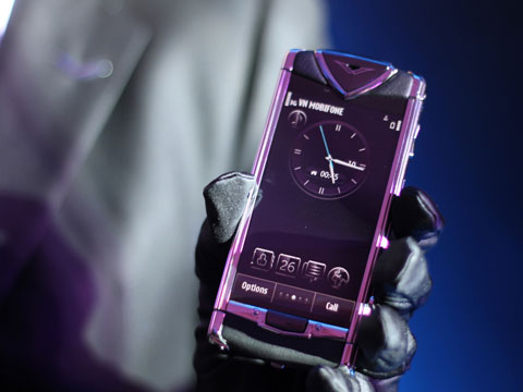 Vertu Constellation cảm ứng đã bắt đầu bán tại Việt Nam. Ảnh: Quốc Huy.