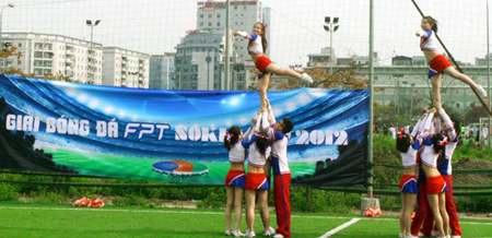 FPT Cheering team