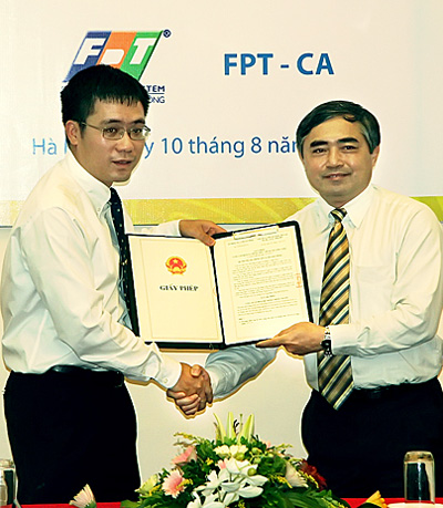 Tháng 8/2010 FPT IS được cấp giấy phép cung cấp dịch vụ chứng thực chữ ký số công cộng. Ảnh: Anh Tú.