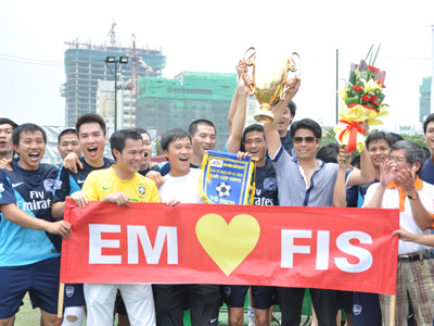 Đây là lần đầu tiên FPT IS TES đăng quang tại Cup C1. Ảnh: Lâm Thao.