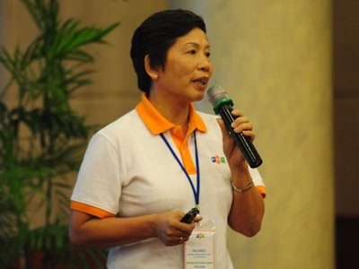 GĐ FPT HCM Trương Thanh Thanh trình bày chiến lược CSR tại Hội nghị chiến lược FPT 2011. Ảnh: C.T.