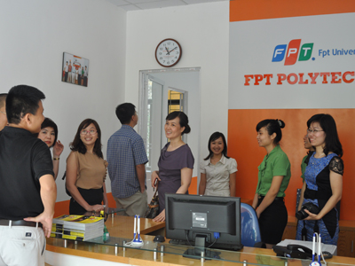 Tiếp đó, cả đoàn đã tới thăm cơ sở mới của FPT Polytechnic tại Quảng Ninh.