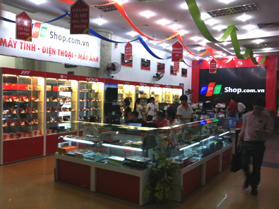 Không gian mới của FPT Shop 27-29 Lê Lợi. Ảnh: Đình Thi.