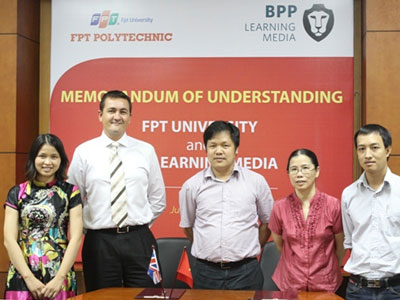 FPT Polytechnic và BBP sẽ cùng hợp tác xuất bản sách kinh tế. Ảnh: Thu Chinh.