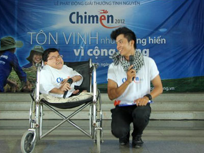 Chim Én 2011 Huỳnh Thanh Thảo chia sẻ cảm xúc khi tham gia giải thưởng tôn vinh cống hiến vì cộng đồng do FPT tổ chức.