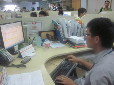 Đầu giờ sáng, hầu hết các chỗ ngồi ở FPT HO HN đều