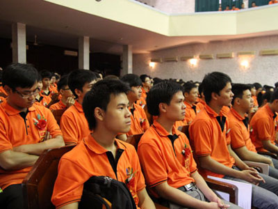 Khóa 8, Đại học FPT tuyển thêm được hơn 600 sinh viên.