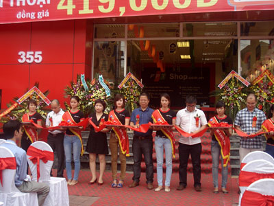 14h chiều ngày 16/10, lễ ra mắt FPT Shop Thái Bình chính thức được tổ chức.