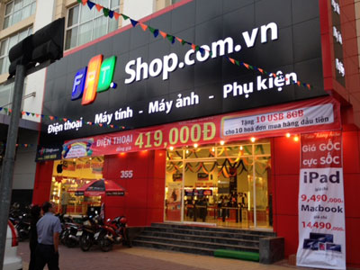 FPT Shop 355 Lý Bôn là cửa hàng bán lẻ có diện tích lớn nhất tại Thái Bình.