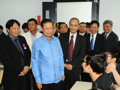 Phó Thủ tướng nước Cộng hòa Dân chủ Nhân dân Lào