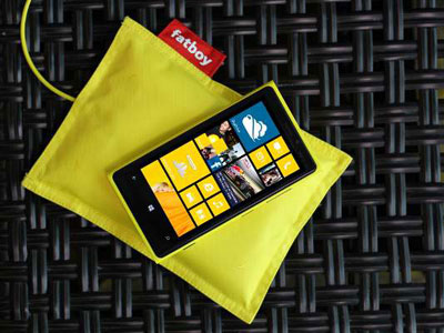 Đệm sạc không dây của Nokia cho dòng sản phẩm Lumia 920, 820. Ảnh: F9.