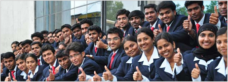 Cán bộ và sinh viên Trường SSM International Academy, Ấn Độ.