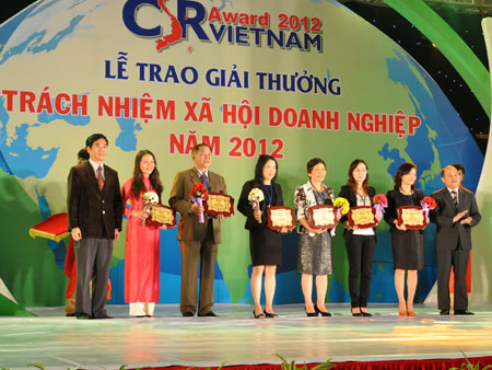FPT là doanh nghiệp duy nhất trong lĩnh vực CNTT giành được giải thưởng CSR 2012. Ảnh: Thanh Nga.