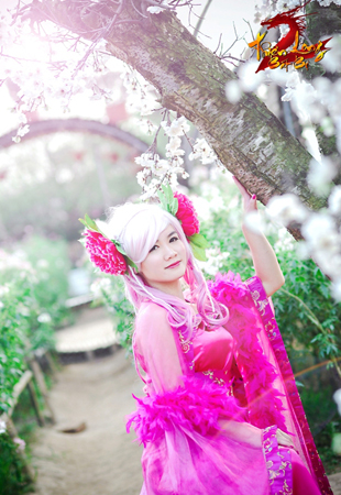 Thiên Long Bát Bộ 3 còn cho phép người chơi ở những cụm máy chủ khác nhau được gặp gỡ, giao lưu, thi đấu, trao đổi vật phẩm,…