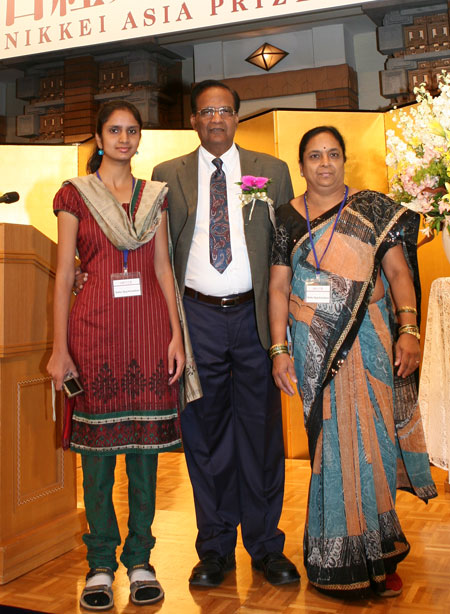 Giáo sư người Ấn Độ Tejraj Aminabhavi (66 tuổi), lĩnh vực Khoa học, Kỹ thuật - Đổi mới