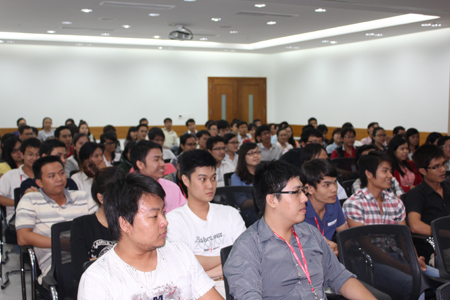 Hơn 100 tân binh đã tham gia buổi đào tạo của FPT Online.