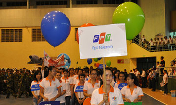'100% lãnh đạo FPT Telecom viết sử ký'