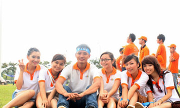 'Viết sử ký để sống chậm lại'