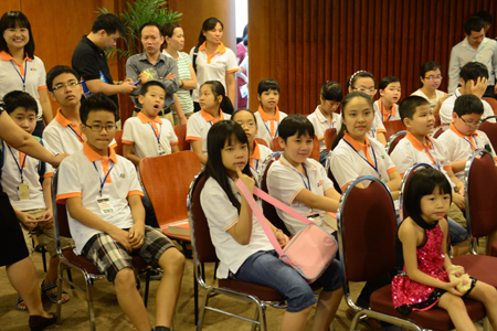 Nhiều FPT Teen ở khu vực Hà Nội lần đầu đến tham gia chương trình. Ảnh: Tuấn