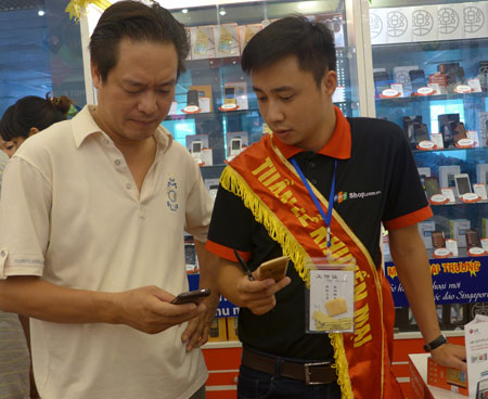 FPT Shop sẽ tập trung vào việc chăm sóc khách hàng và dịch vụ hậu mãi là cách mà