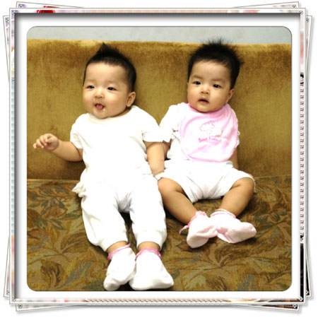 Hai bé gái đáng yêu sinh năm 2013 có tên là Khánh Linh, Phương Linh, con gái anh Nguyễn Tấn Lộc, FPT Software.