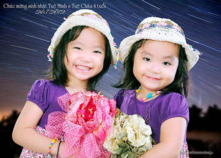 Tuệ Minh và Tuệ Châu sinh năm 2008 và là con của chị Nguyễn Thị Minh Yến FPT IS. Hai bé rất đáng yêu và dễ phân biệt vì cô chị thích ăn uống nên nặng hơn cô em 5kg.