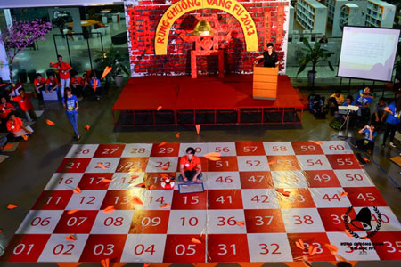 Sau một câu hỏi về Địa lí sắp xếp các tỉnh bắt đầu bằng từ Quảng theo thứ tự từ Bắc vào Nam, chỉ duy nhất bạn Lê Anh Tuấn – SB01203 đã trả lời đúng và là người duy nhất còn lại trên sàn thi đấu. Câu hỏi số 19 Điêu khắc, Tuấn đã cần giơ phao cứu trợ và nhận được rất nhiều máy bay trợ giúp từ phía khán giả.