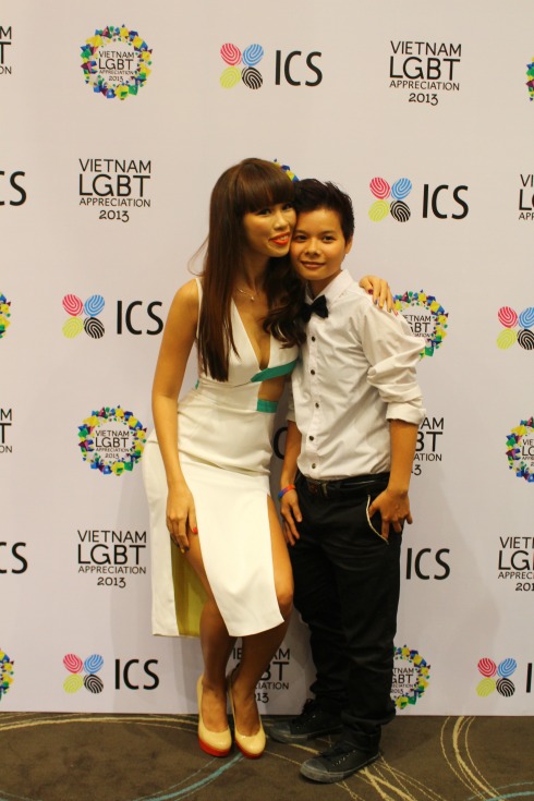 Trung tâm ICS là tổ chức bảo vệ quyền của người đồng tính, song tính và chuyển giới (LGBT) tại Việt Nam. Đơn vị được thành lập năm 2008. Trong suốt 5 năm qua, nhân viên trung tâm và mạng lưới CTV, tình nguyện trên toàn quốc đã chung tay tổ chức nhiều hoạt động cộng đồng. Qua đó giúp thay đổi nhận thức về hình ảnh người LGBT.