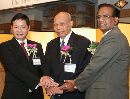 Chủ tịch HĐQT FPT Trương Gia Bình là doanh nhân Việt Nam đầu tiên được Nikkei vinh danh. Ảnh: C.T.