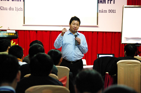 Anh Trương Gia Bình sẽ giảng dạy tại Hà Nội trong lễ khai giảng. Ảnh: Internet.