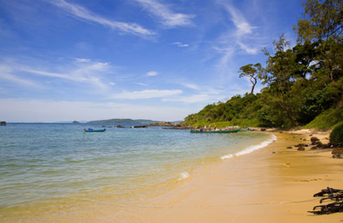 Những bãi biển trong xanh ở Phú Quốc, Việt Nam.