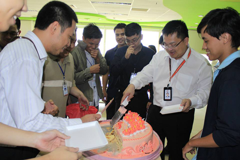 Chủ tịch Hoàng Nam Tiến và GĐ FPT Software HCM Nguyễn Đức Quỳnh