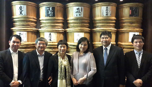 Trong khuôn khổ chuyến đi, anh Ngọc cũng đã có buổi làm việc với Ban lãnh đạo FPT Japan và gặp gỡ Đại sứ Việt Nam tại Nhật Đặng Vương Hưng.