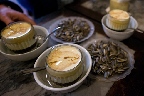 Với những ai đam mê cà phê thì Việt Nam thực sự là điểm đến hàng đầu với loại cà phê hảo hạng, trứ danh thế giới.