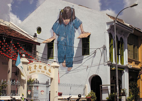Cô gái tinh nghịch, George Town, Malaysia.
