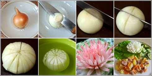 Để làm được bông cúc xơ mít, trước tiên phải gọt vỏ và rửa sạch củ hành tây. Sau đó cắt bỏ hai phần trên, dưới. Bắt đầu cắt hành thành nhiều phần như trong hình, nhưng phải đảm bảo rằng các lát cắt không quá sâu sâu để tránh củ hành bị tách rời. Cuối cùng, ngâm hành đã cắt vào bát nước lạnh rồi đặt trong tủ lạnh cho tới khi những cánh hoa nở bung.