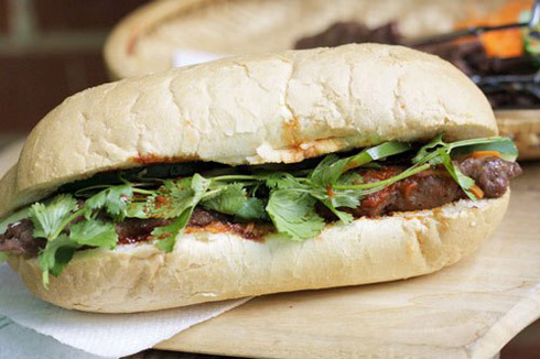 Bánh mì kẹp.