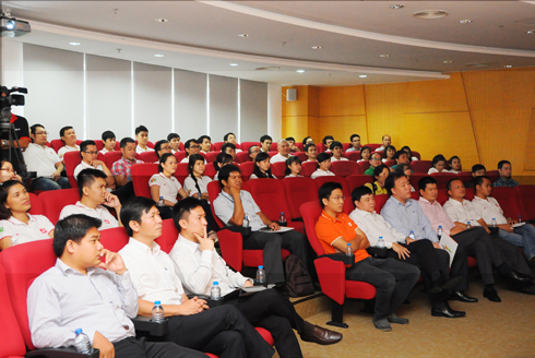 Các đại biểu tham dự buổi lễ tại tòa nhà FPT Tân Thuận.