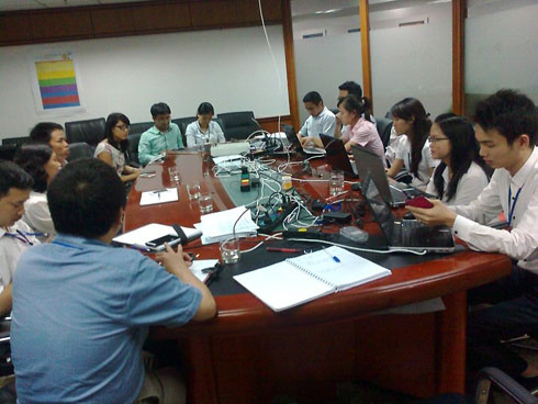 FPT IS đã tiến hành triển khai đến từng điểm và giải quyết các vấn đề vướng mắc từ giới hạn của sản phẩm trong việc tích hợp và vận hành từ xa.