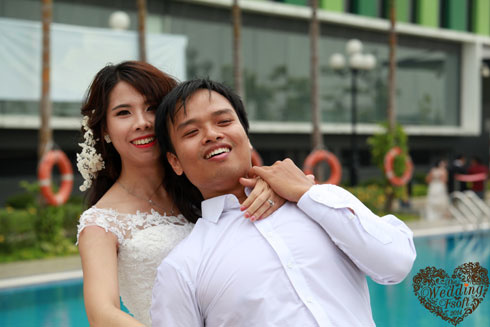 <p> Cô dâu Phạm Thị Hải (FSU17) và chú rể Trần Minh Đức.</p>