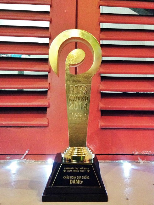 Cup của giải thưởng dành cho hạng mục Phim hài có thời gian xem nhiều nhất thuộc về DAMtv. Cup mang hình biểu tượng "P" hòa trong nốt nhạc thể hiện khát khao chinh phục nghệ thuật.