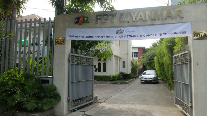 <p> Trụ sở FPT Myanmar nằm trên khuôn viên rộng 2.500 m2, được FPT thuê từ đầu năm 2013 với thời hạn 5 năm. </p>
