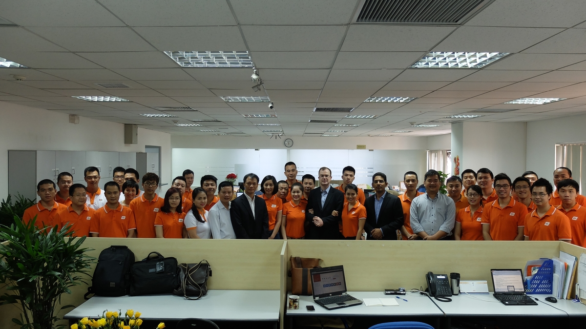 <p> Trong cuộc gặp gỡ lãnh đạo hai bên, các CBNV F9 thể hiện sự quyết tâm sẽ đưa sản phẩm của Microsoft hiện diện trên khắp Việt Nam trong thời gian tới.</p>