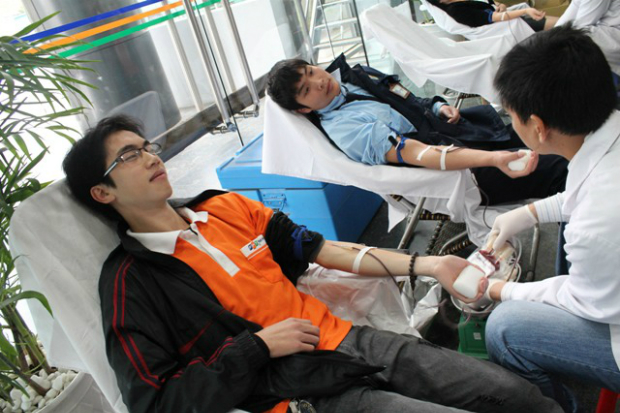 Ngày hội hiến máu với chủ đề “Tiếp nguồn sinh khí” lần thứ 25 do Ban Trách nhiệm xã hội FPT (CSR) phối hợp cùng ĐH FPT sẽ khởi động cho chuỗi hoạt động thiện nguyện của tập đoàn trong năm mới Ất Mùi.
