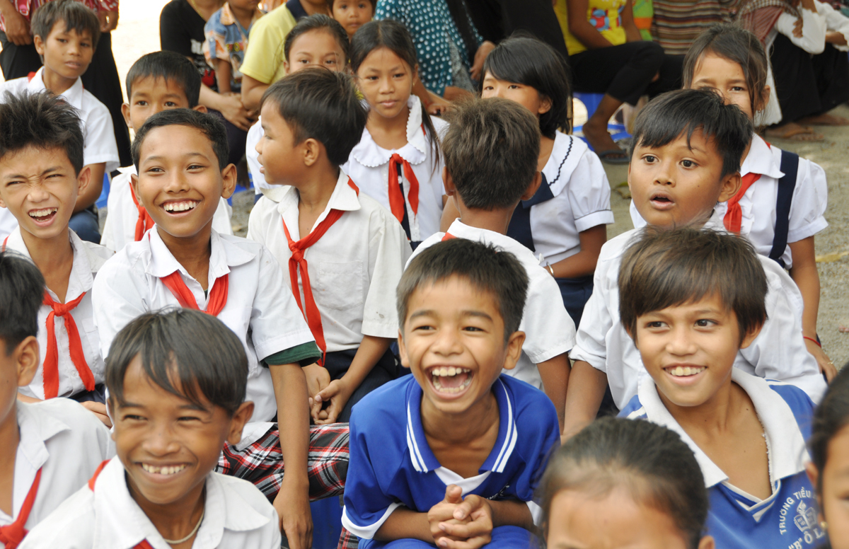 <p> Điểm đặc biệt của trường B Ô Lâm là 100% học sinh là người dân tộc Khmer.</p>