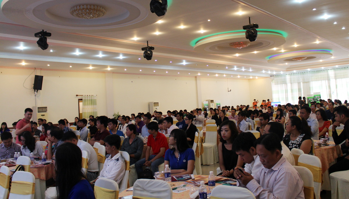 <p class="Normal"> Ngày hội thu hút hơn 250 khách mời là các chủ doanh nghiệp, giới quản lý và những người đang làm PR/Marketing cho doanh nghiệp ở Cần Thơ và các tỉnh miền Tây.</p>