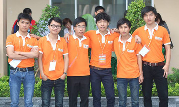 Sinh viên FPT Polytechnic Đà Nẵng vào chung kết Quốc gia MOSWC 2015