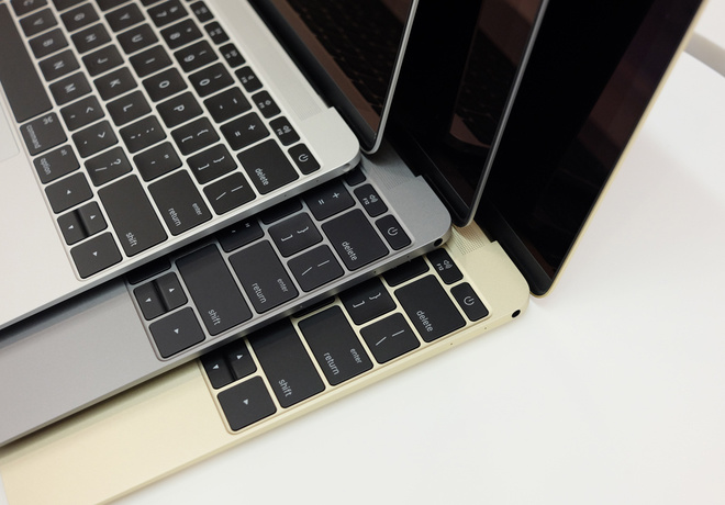 <p style="text-align:justify;"> MacBook 12 inch chỉ có một cổng 3,5 mm cắm tai nghe bên phải và một cổng kết nối USB-C duy nhất bên trái. </p>