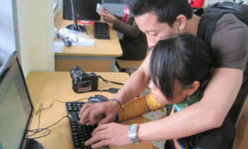 FPT tặng máy tính cho học sinh Tuyên Quang